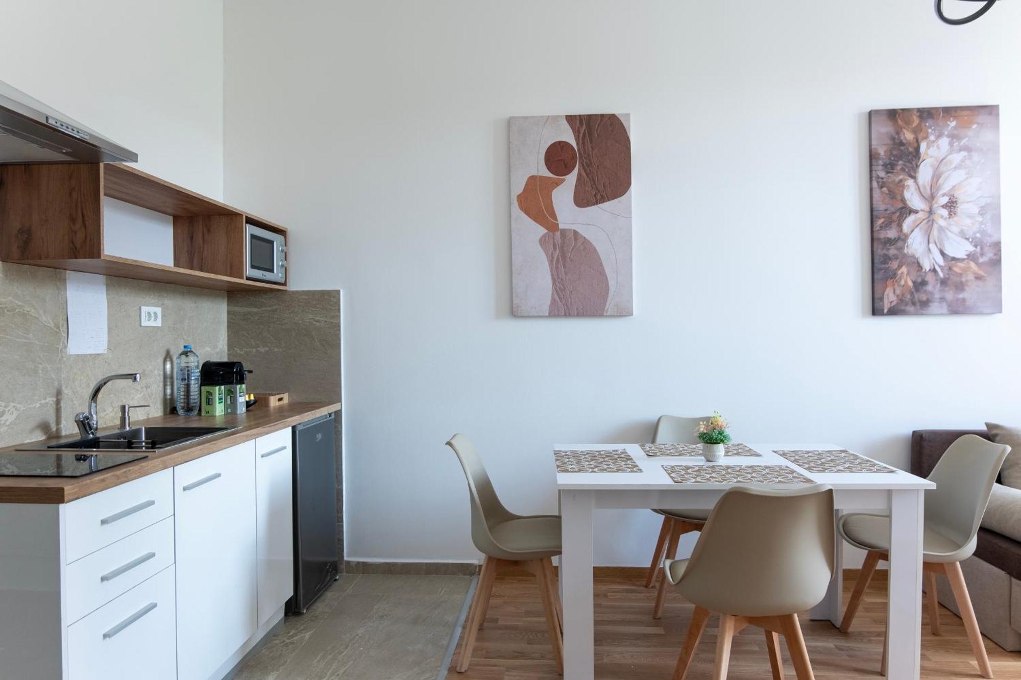 Home Art Apartments 스코페 외부 사진